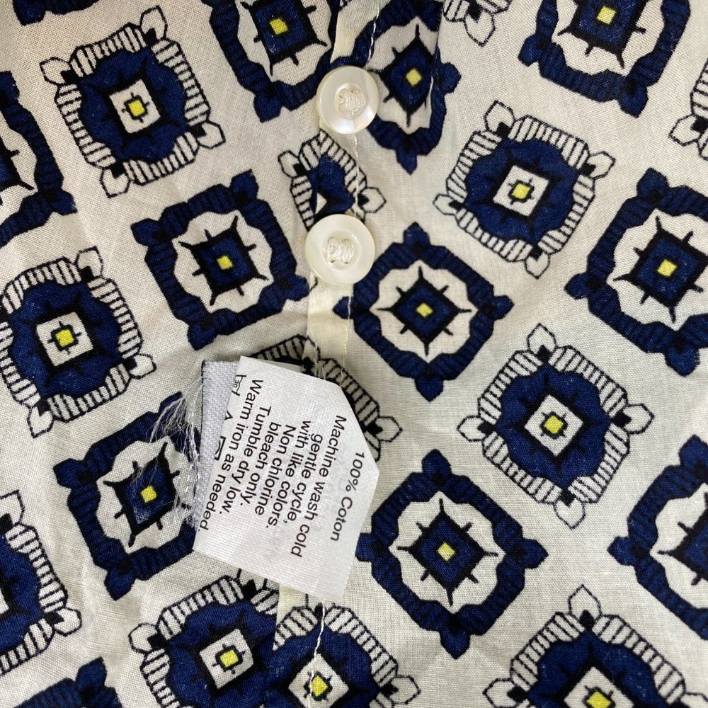 J.CREW Women's Perfect Shirt Navy Medallion Print Button Up sz 6 - Picture 3 of 7